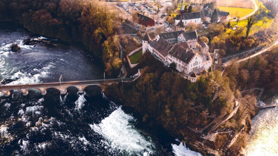 Der Rheinfall bei Schaffhausen